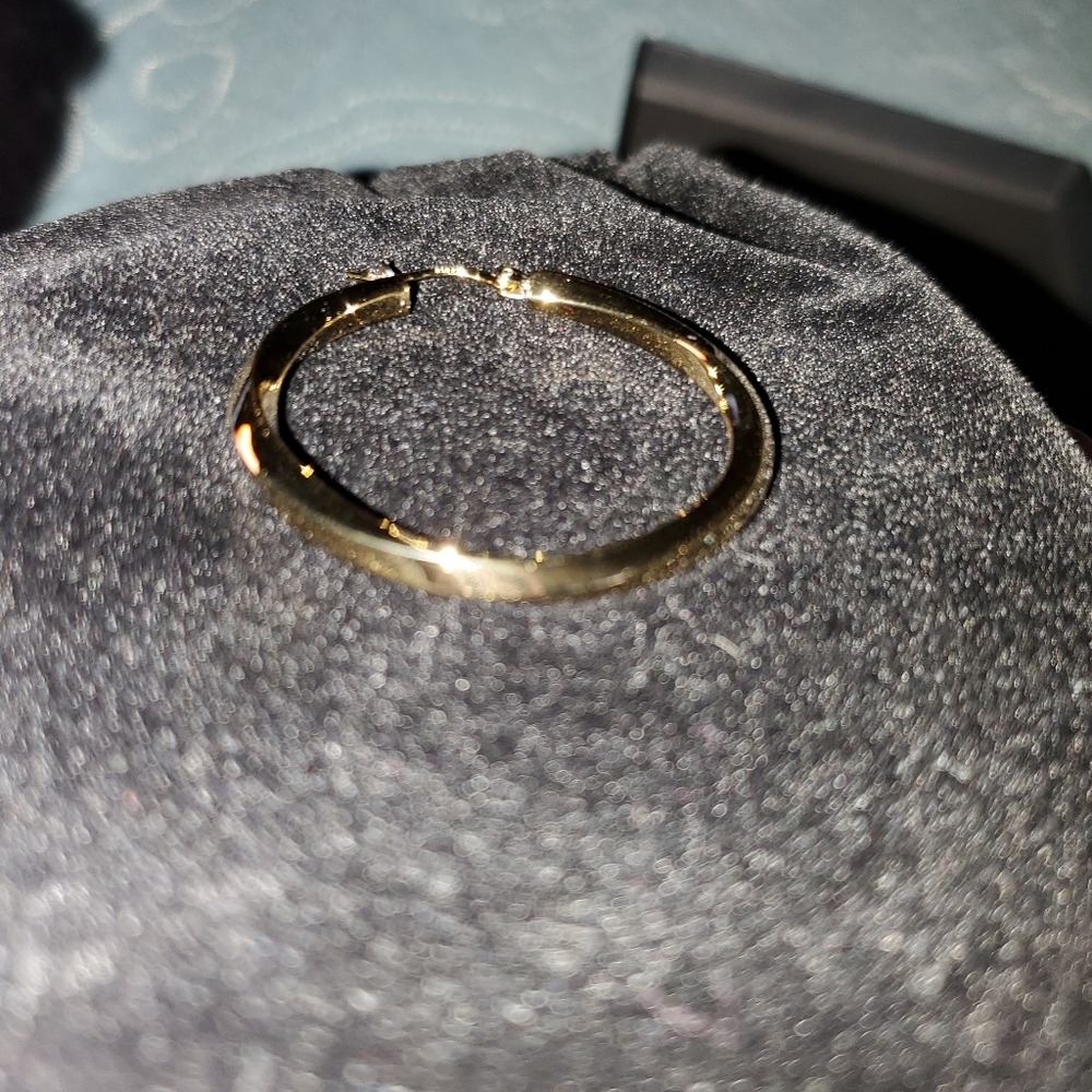 Twisted Hoops - Picture 6 of 7